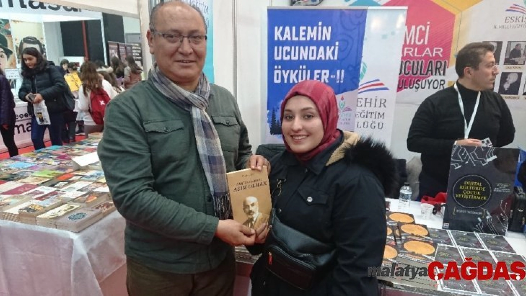 Eğitimci yazar Nazmi Avcı'ya yoğun ilgi