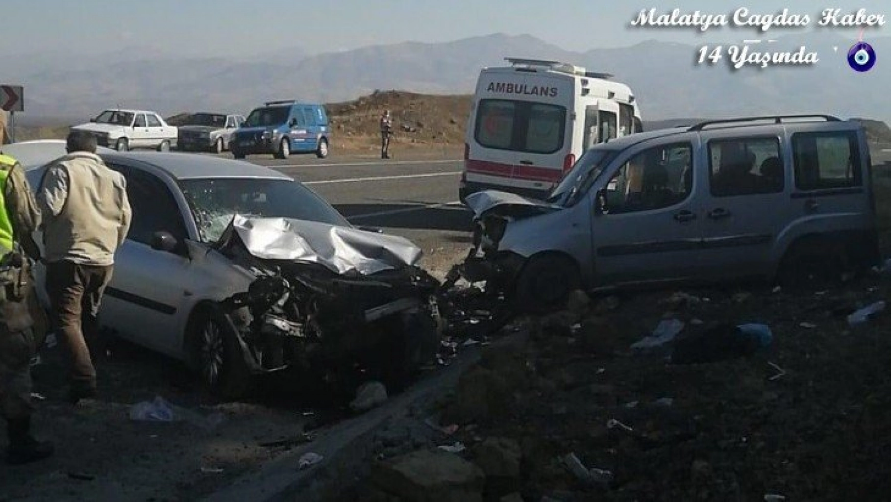 Elazığ'da Trafik Kazası 1 çocuk öldü, 7 kişi yaralandı