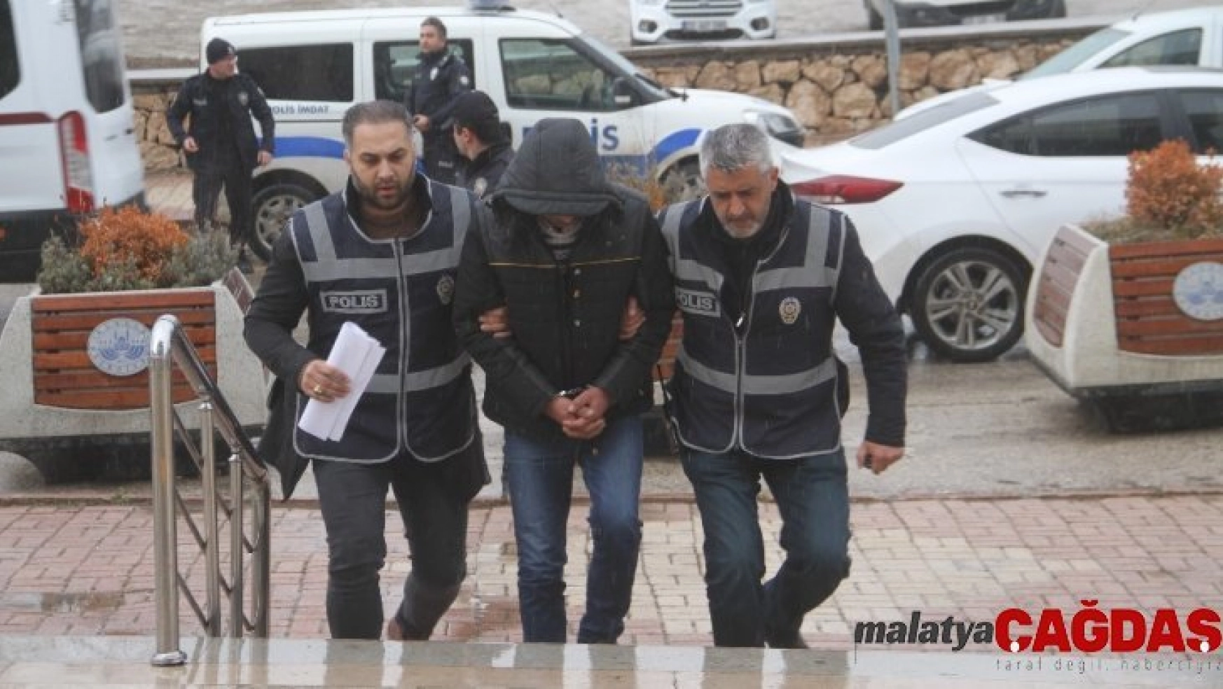 Elazığ'da bir kişiyi iş yerinde vuran şüpheli  tutuklandı