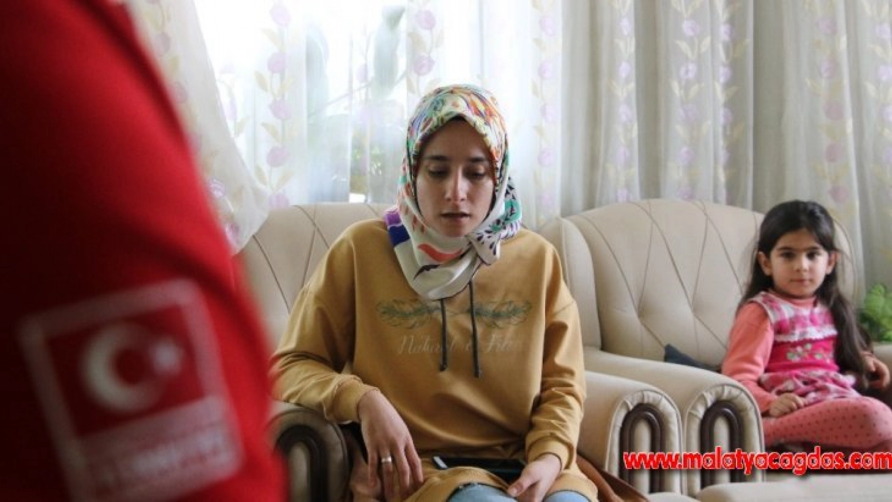 Elazığ'da depremin merkezindeki ailelere 'Psikososyal Destek'