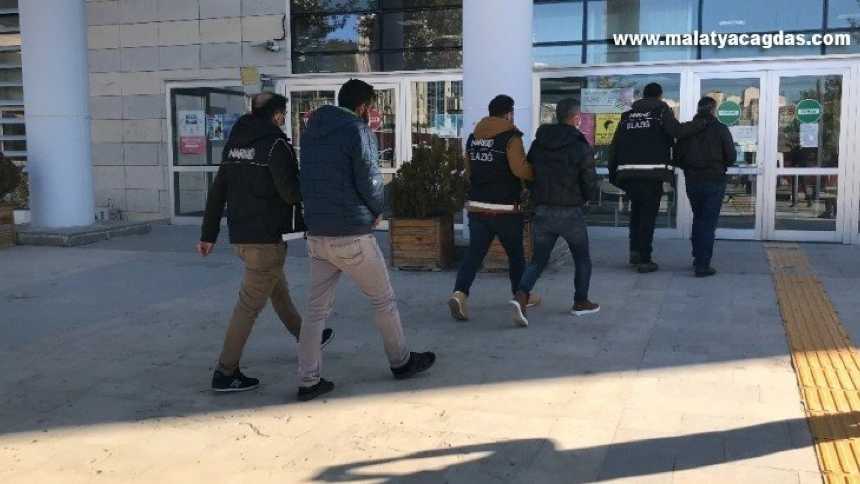Elazığ'da uyuşturucu ile mücadele: 2 şüpheli tutuklandı