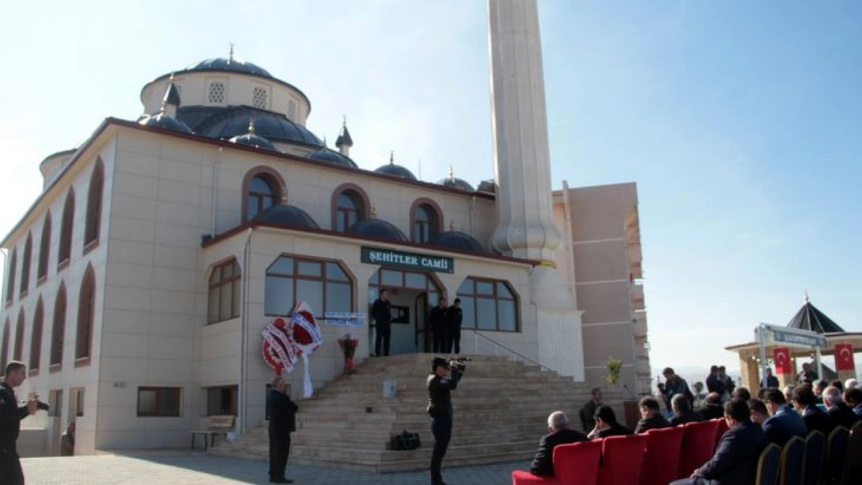 Elazığ'da 'Şehitler Camisi' hizmete açıldı