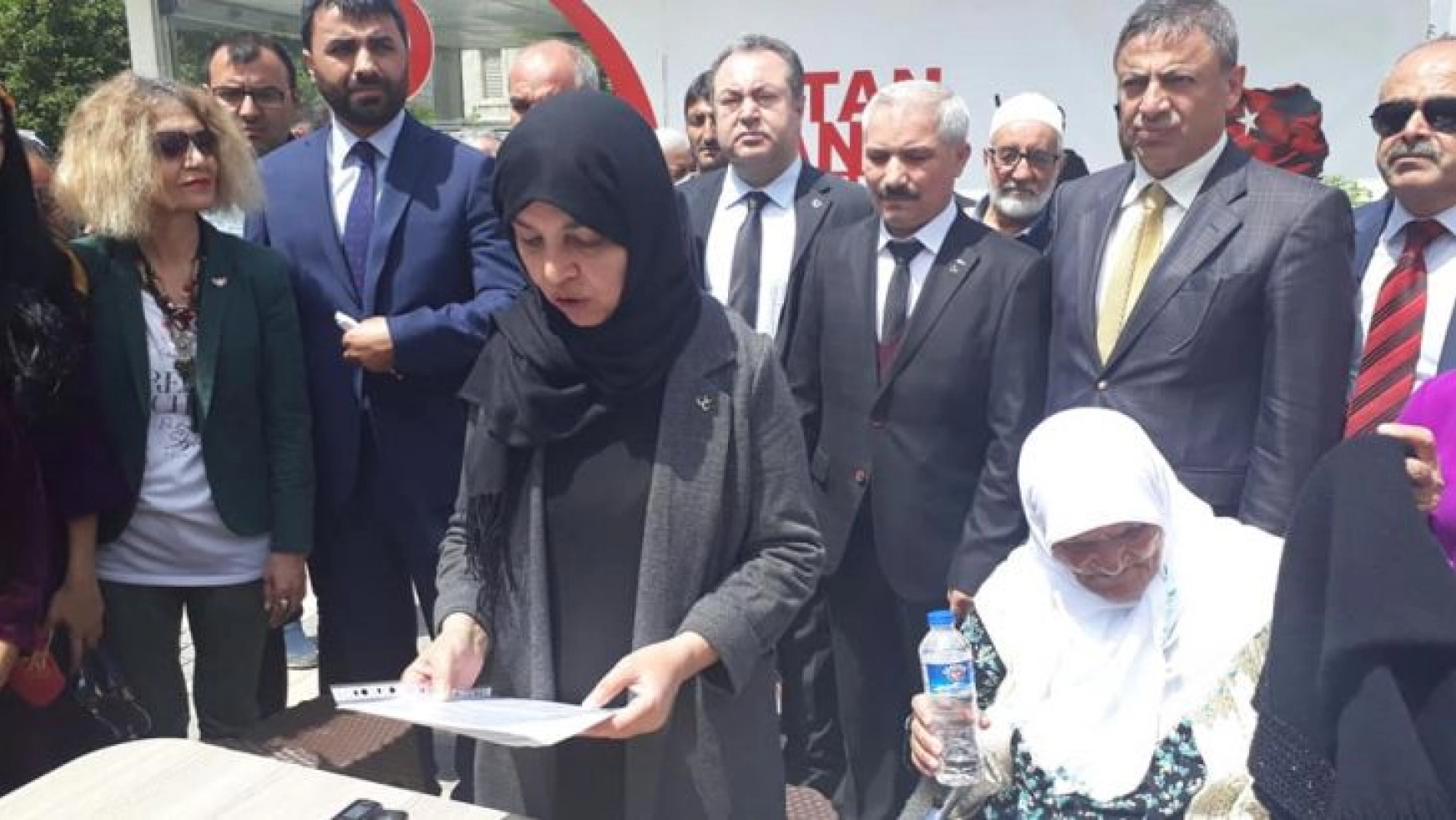 MHP Kadın Kolları'ndan Türkçülük  Proğramı
