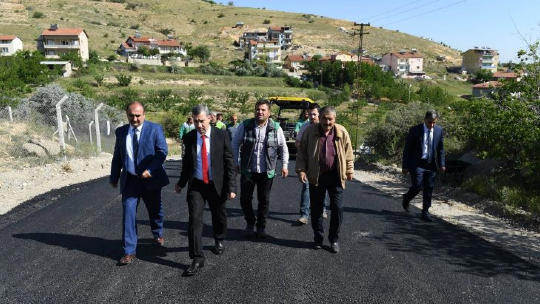 Başkan Çınar, Konak Mahallesinde Devam Eden Çalışmaları İnceledi