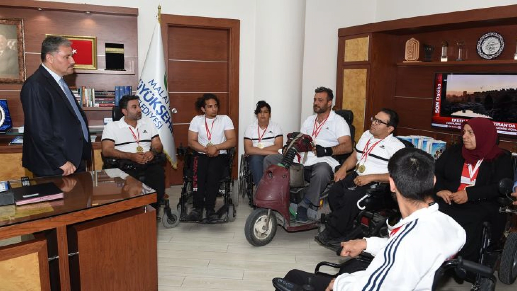 Engelli Sporculardan Başkan Çakır'a Ziyareti