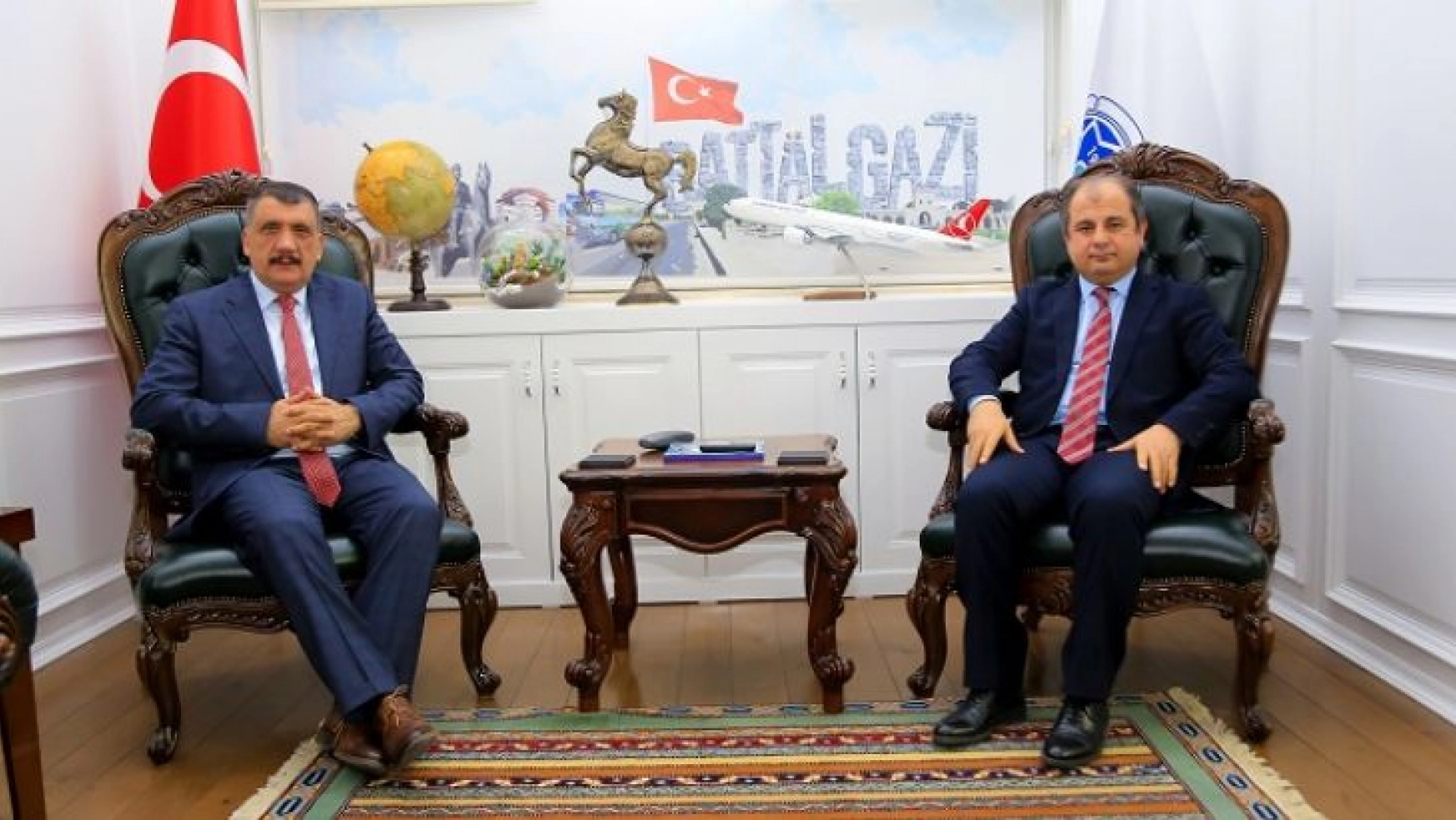 Baro Başkanı Av. Han, Başkan Gürkan'ı Ziyaret Etti