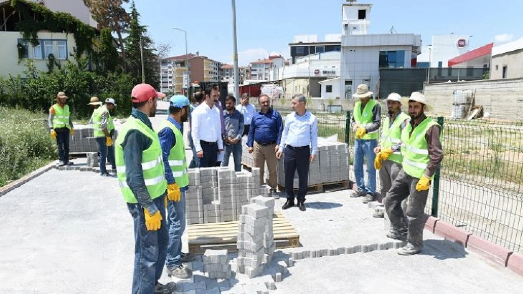 Başkan Çınar,'Mahallelerimizin Prestij Seviyesi, Titiz Çalışmalarımızla Yükseliyor'
