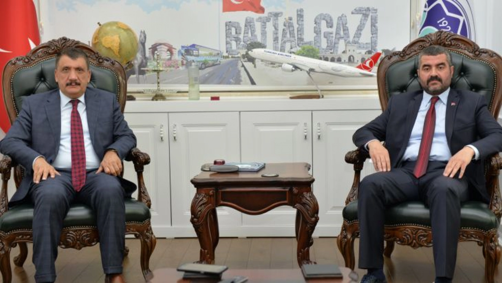 MHP İl Başkanı Avşar, Başkan Gürkan'a İadeyi Ziyarette Bulundu