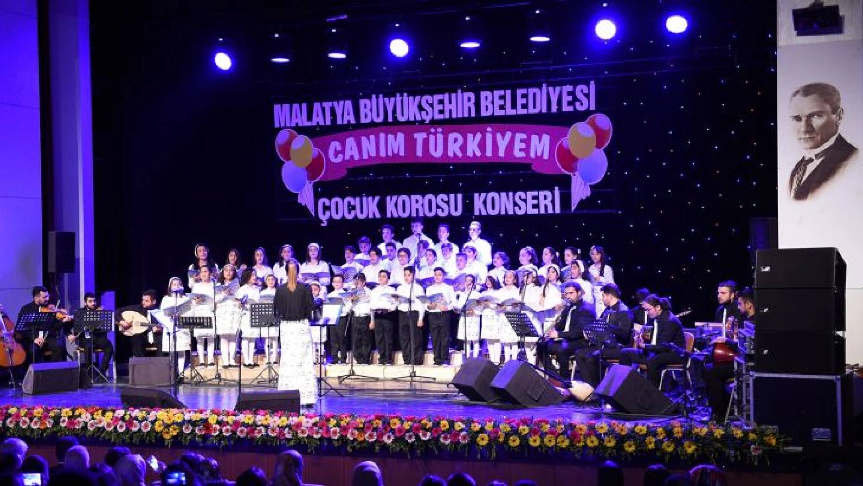 Miniklerden 'Canım Türkiyem' Konseri