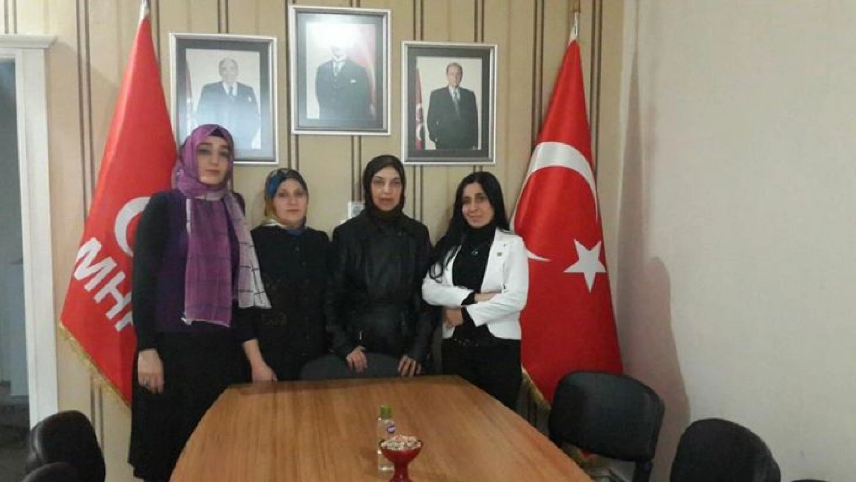 Başkan Yavuzkurt , MHP İl Kadın Kolları Başkanlığını Ziyaret Etti
