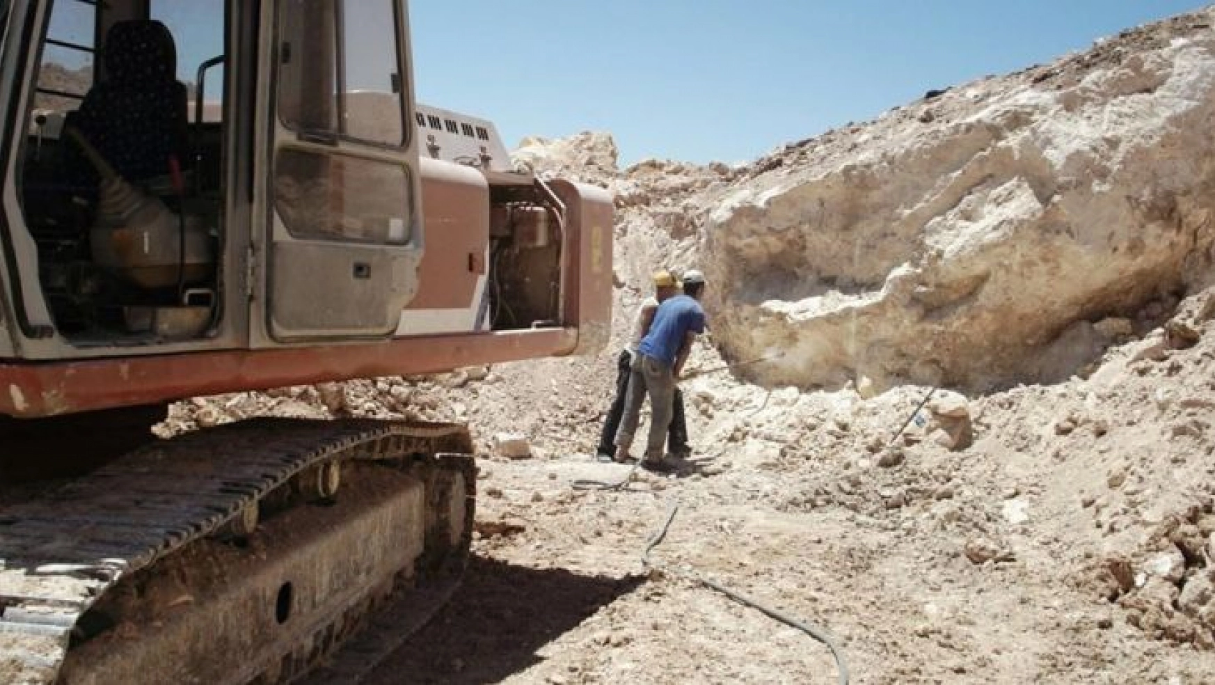 Elazığ'da çalınan ekskavatör Malatya'da bulundu