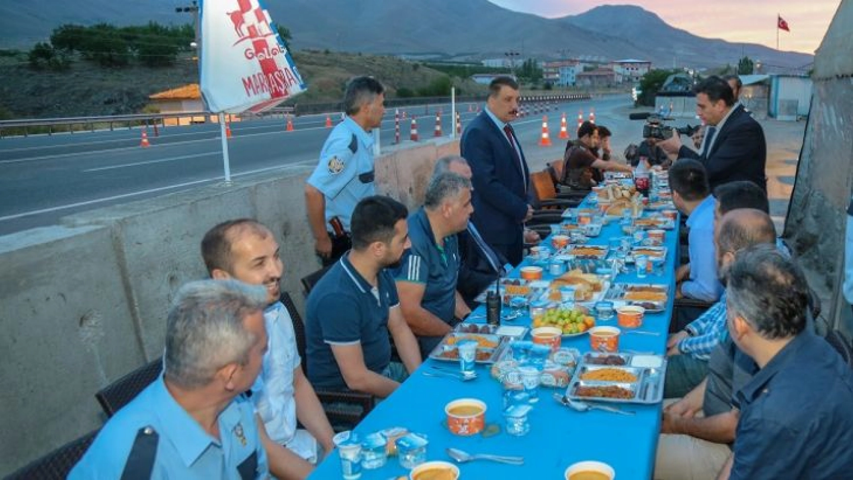 Kaymakam Duran ve Başkan Gürkan, Emniyet Mensupları İle Birlikte İftar Yaptı