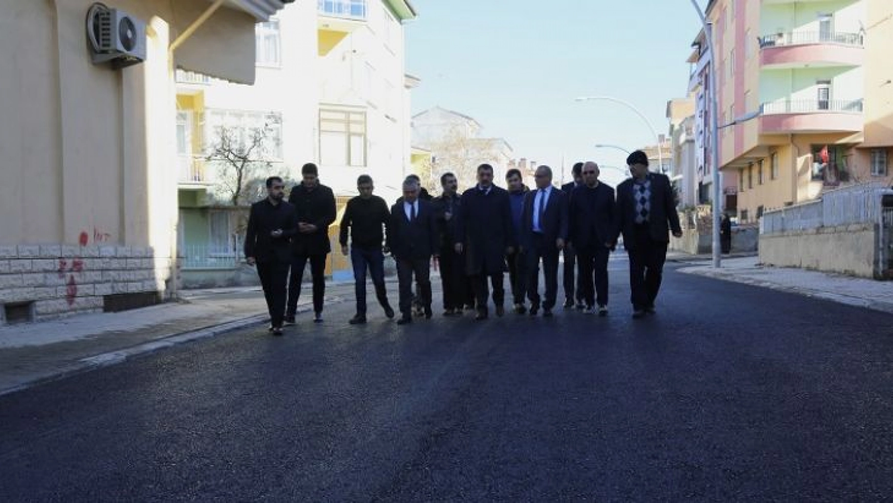 Başkan Gürkan, asfalt çalışmaları Yerin'de İnceledi