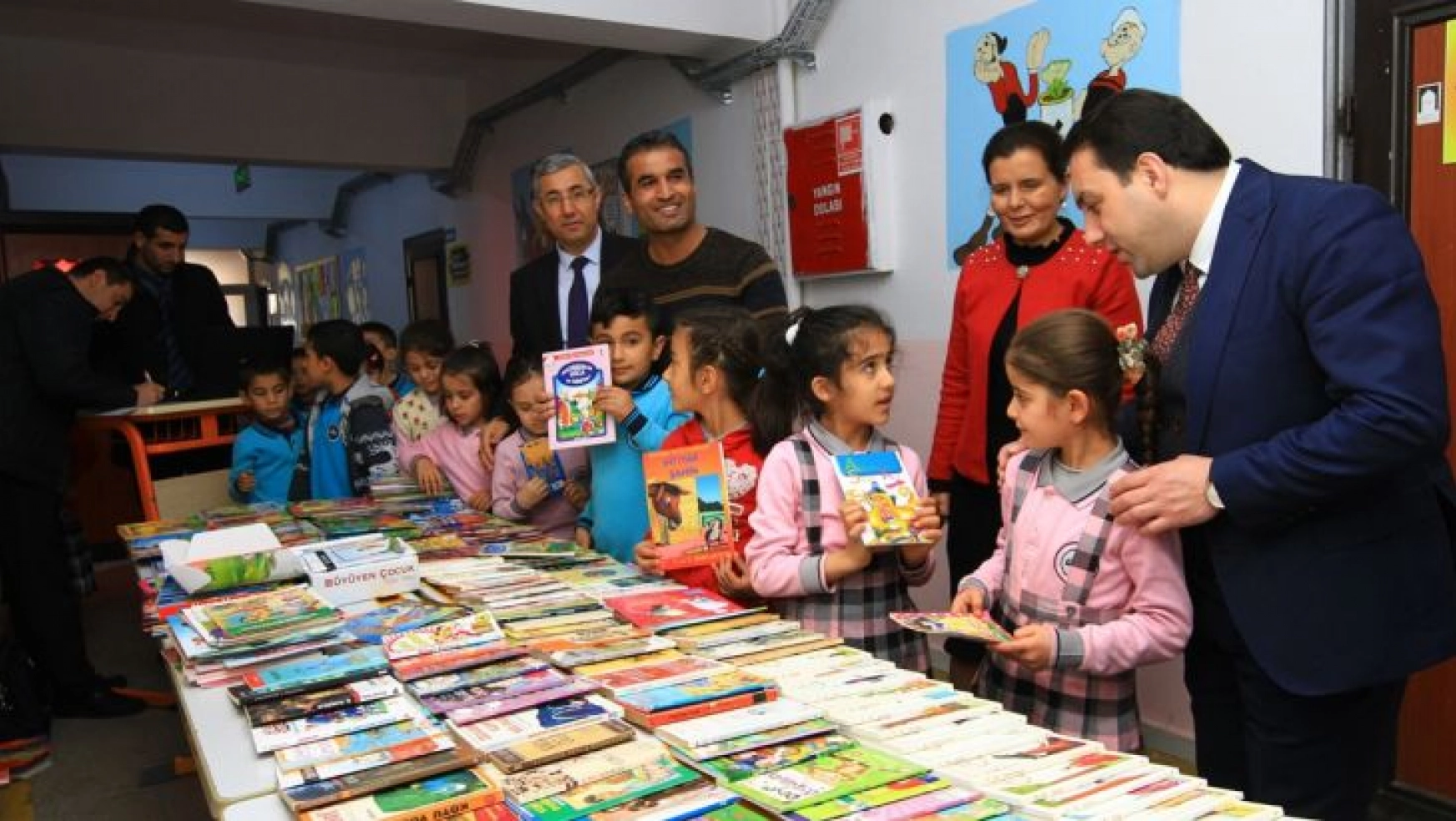 'Gezici kütüphane' köy okullarının hizmetinde