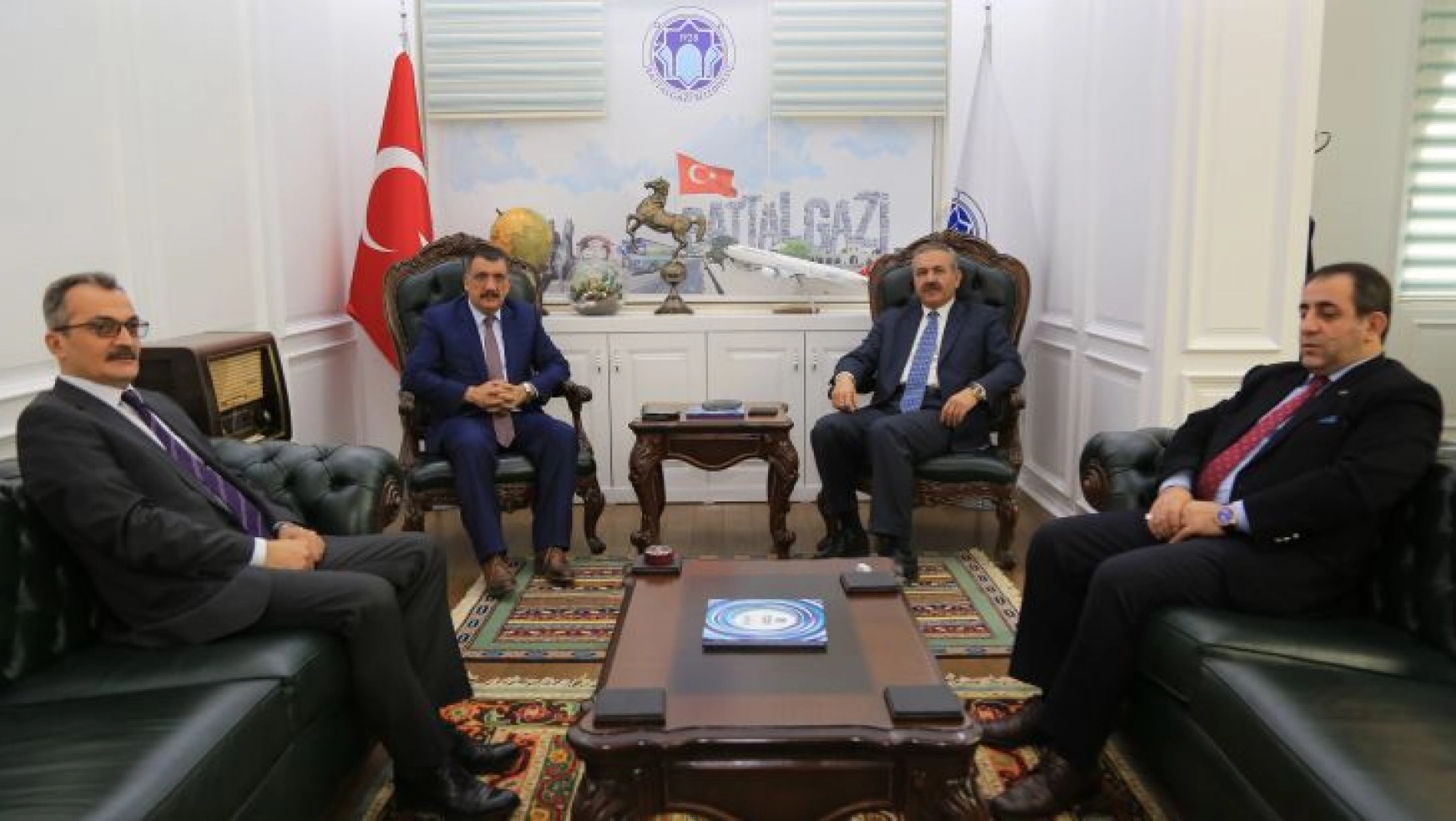 Eski Milletvekili Kılıç, Başkan Gürkan'ı Ziyaret Etti