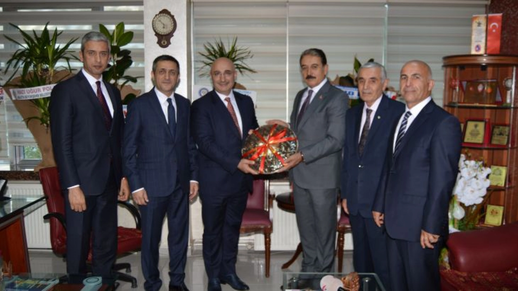 Halk Bankası Genel Müdürü Arslan'dan Keskin'e ziyaret
