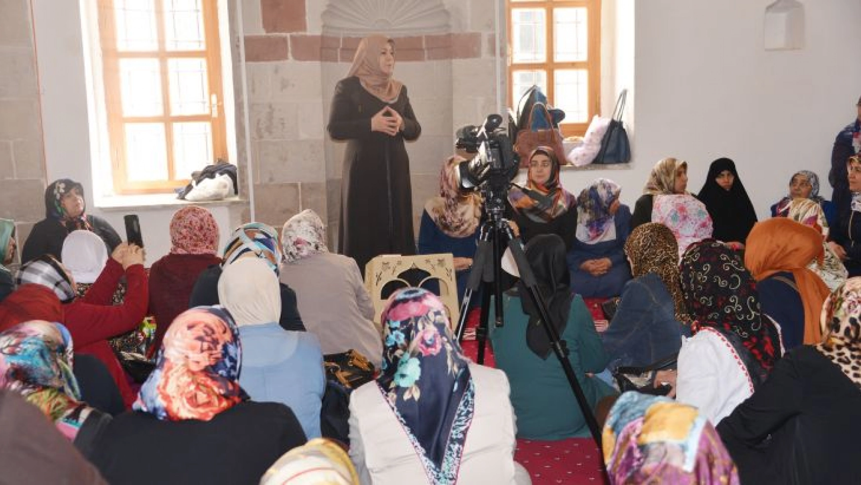 Kadın Meclisi Şehitler İçin Hatim Programı Düzenledi