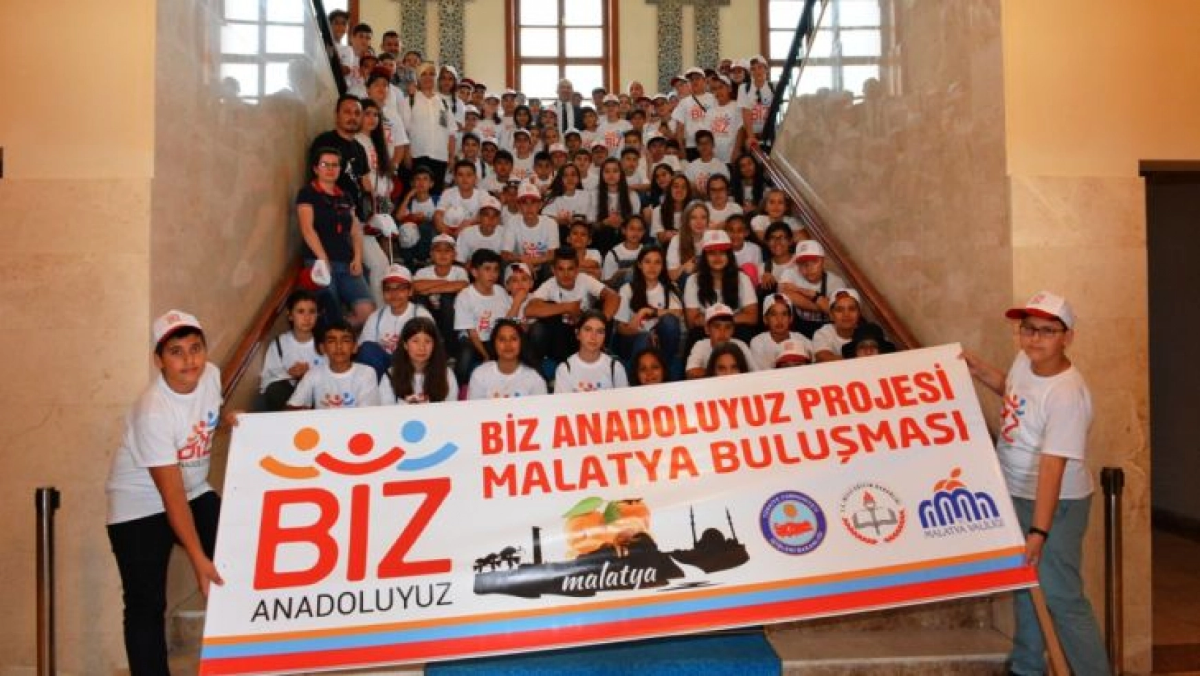Biz Anadoluyuz Projesi Kapsamında İzmirli100öğrenci Malatyada
