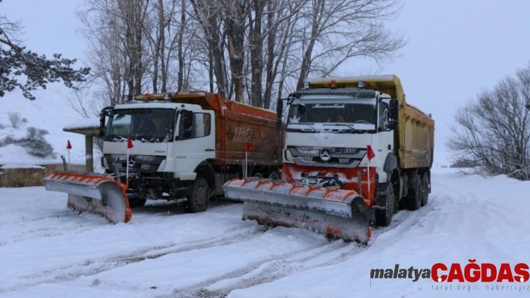 Erzincan kent merkezi kara hasret kalırken ilçelerde 37 köy yolu ulaşıma kapandı