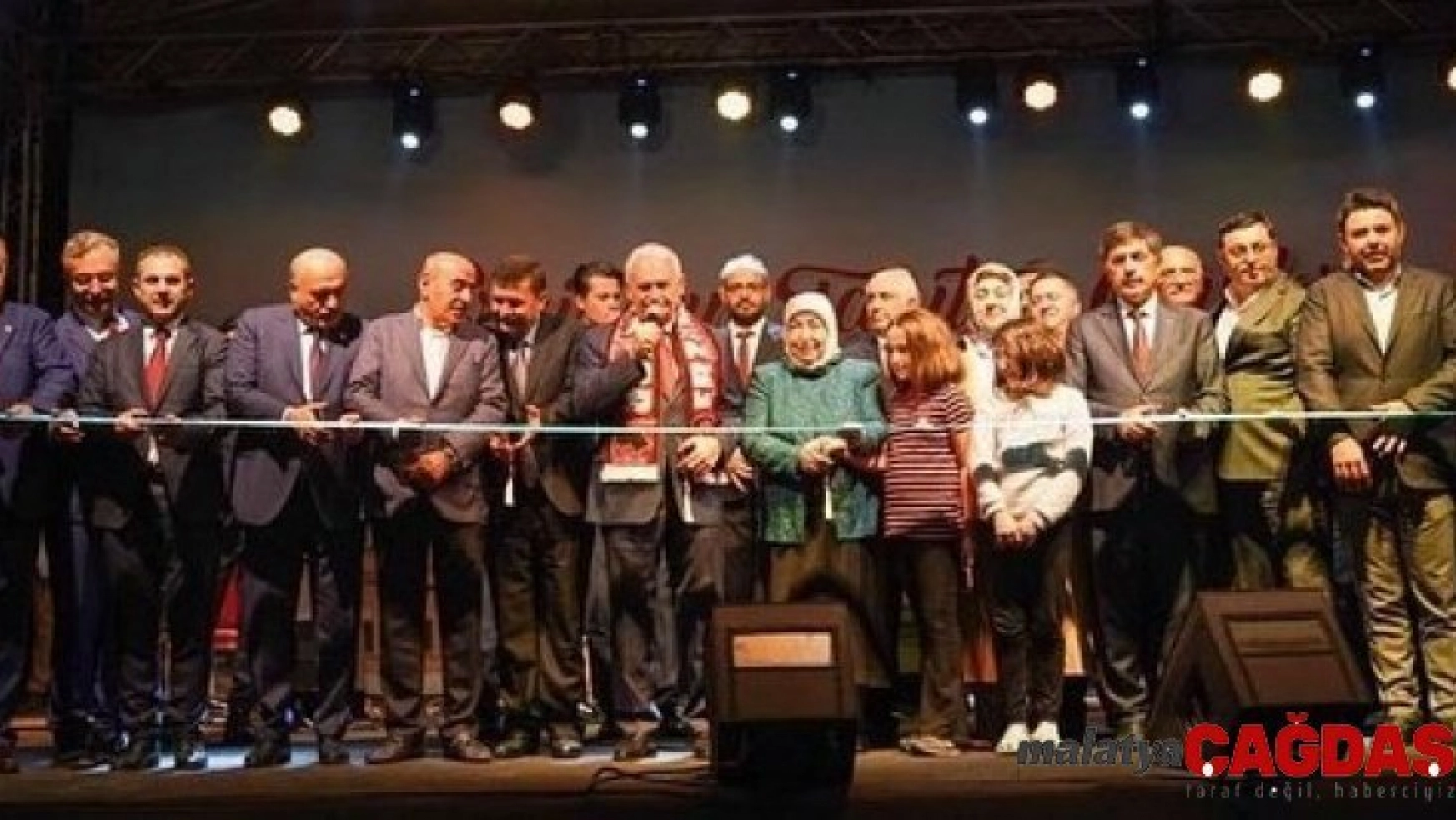 Erzincan Tanıtım Günleri'nde Binali Yıldırım'a yoğun ilgi