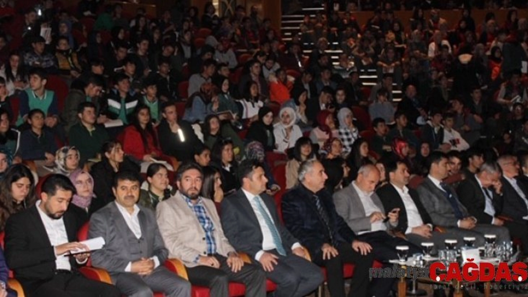 Erzurum'da 'Bir Bilenle Bilge Nesil' semineri