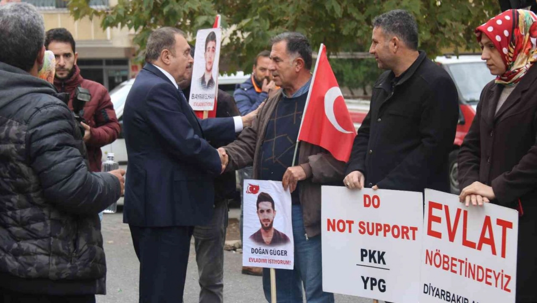 Eski Bakan Veysel Eroğlu: 'PKK, Kürtlerin savunucusu değil, en büyük düşmanıdır'