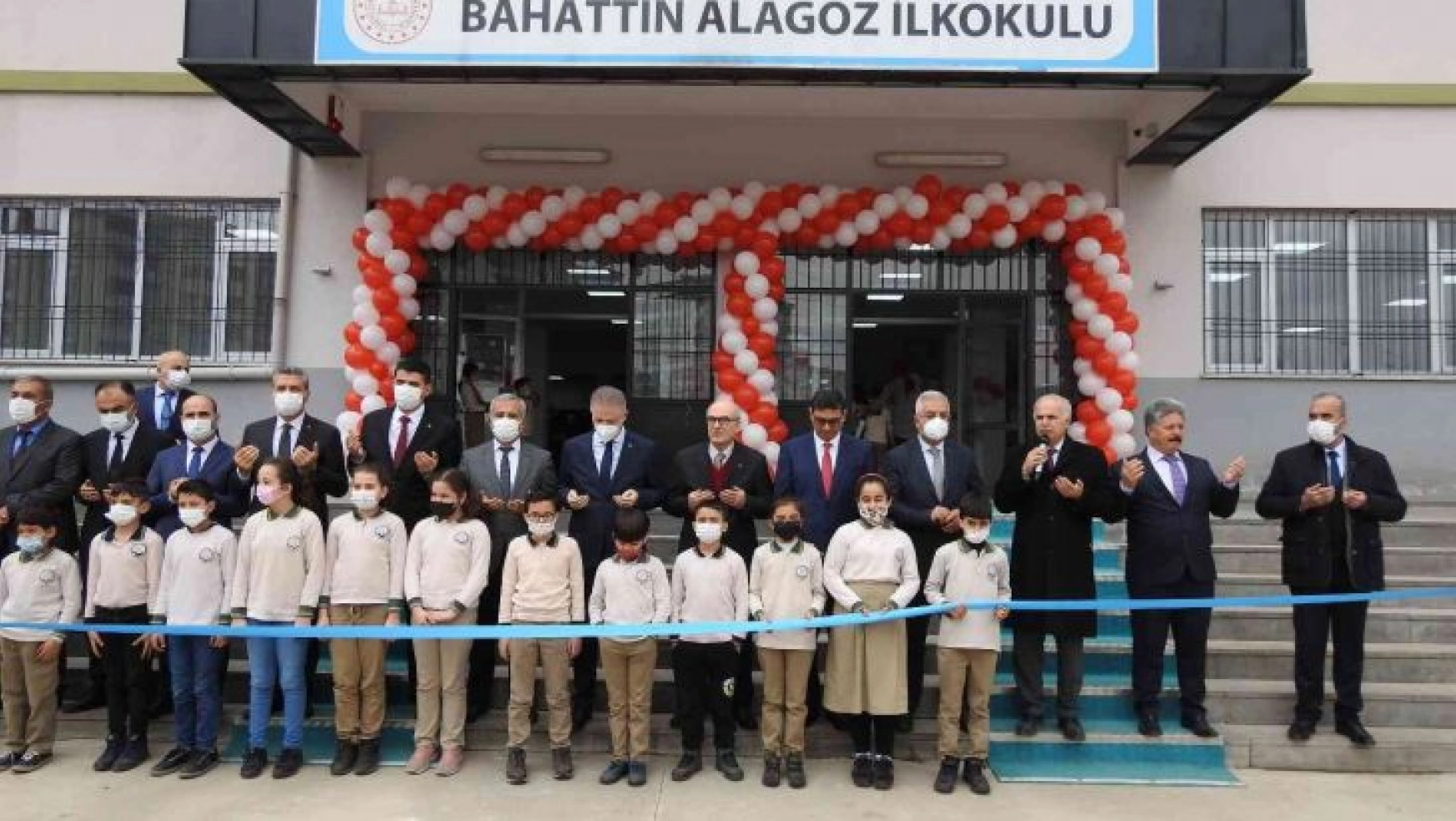 Eski Devlet Bakanı Alagöz'ün adının verildiği okul törenle açıldı