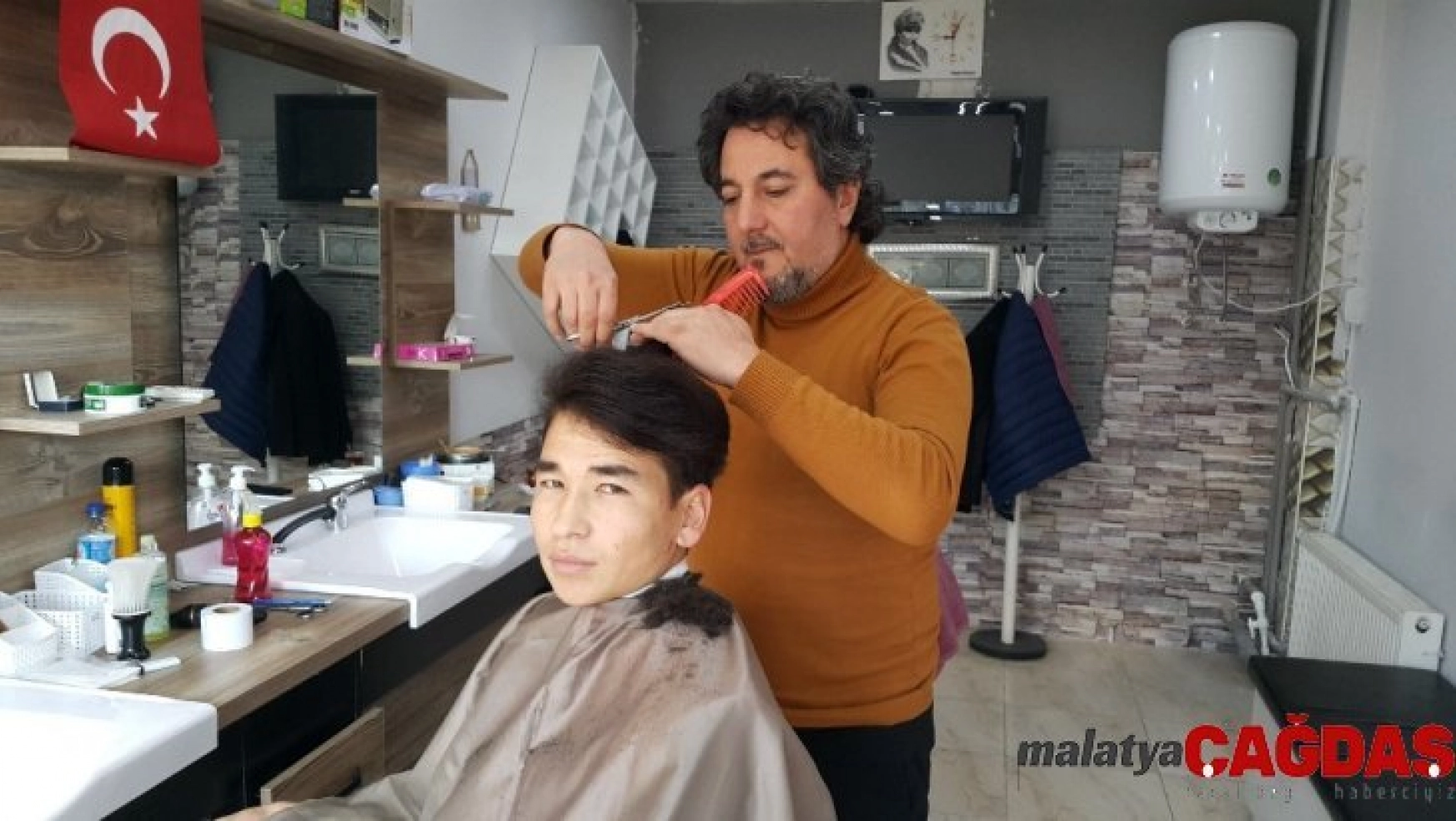 Eskişehir'de 'Şehit ve Gazi Çocuklarına' ücretsiz tıraş