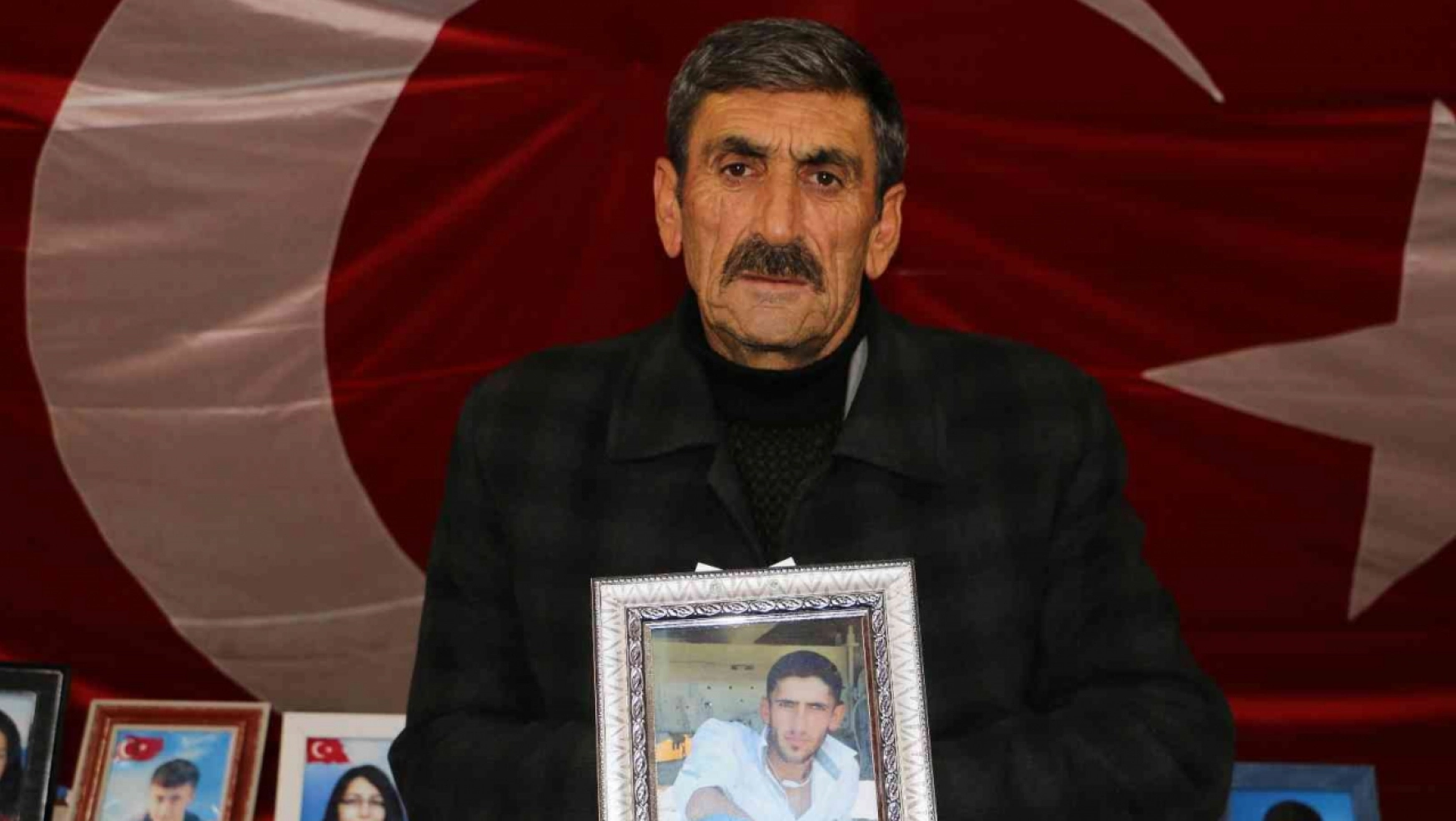 Evlat hasreti çeken baba, Ben oğlumu HDP ve PKK'dan istiyorum