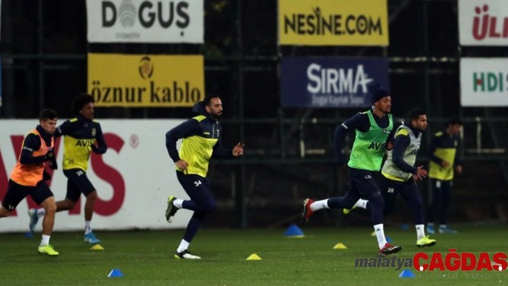 Fenerbahçe, Sivasspor hazırlıklarını sürdürdü
