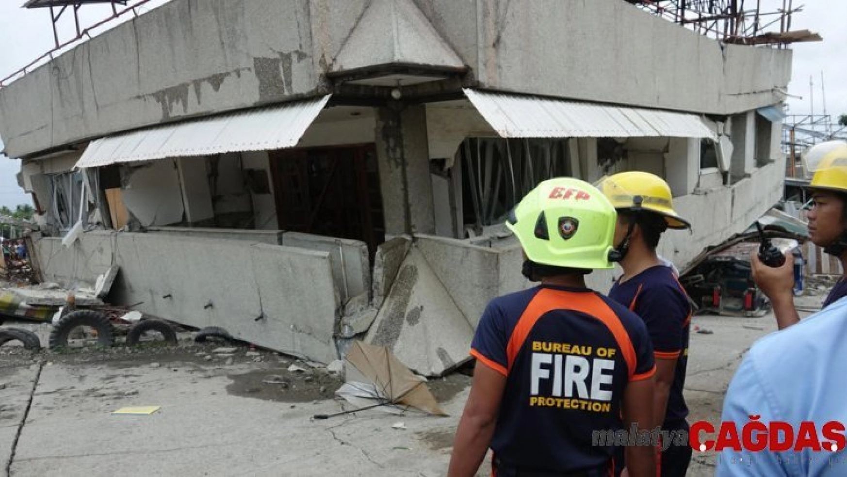 Filipinler'deki depremde 3 kişi öldü