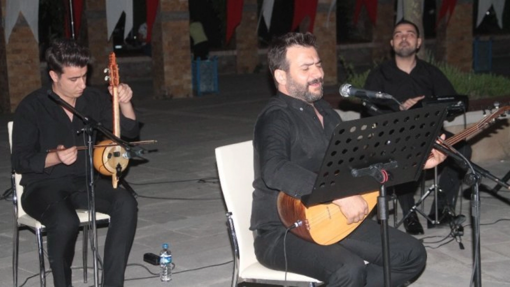 FÜ de Kahramanlık türküleri konseri