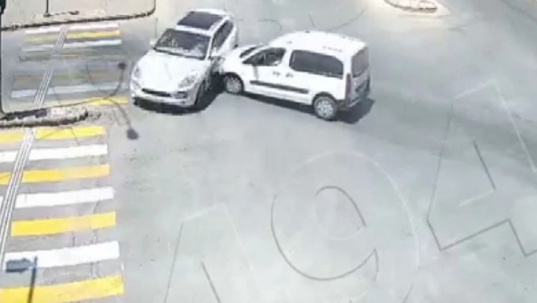 Gaziantep'teki feci trafik kazaları kameralara yansıdı