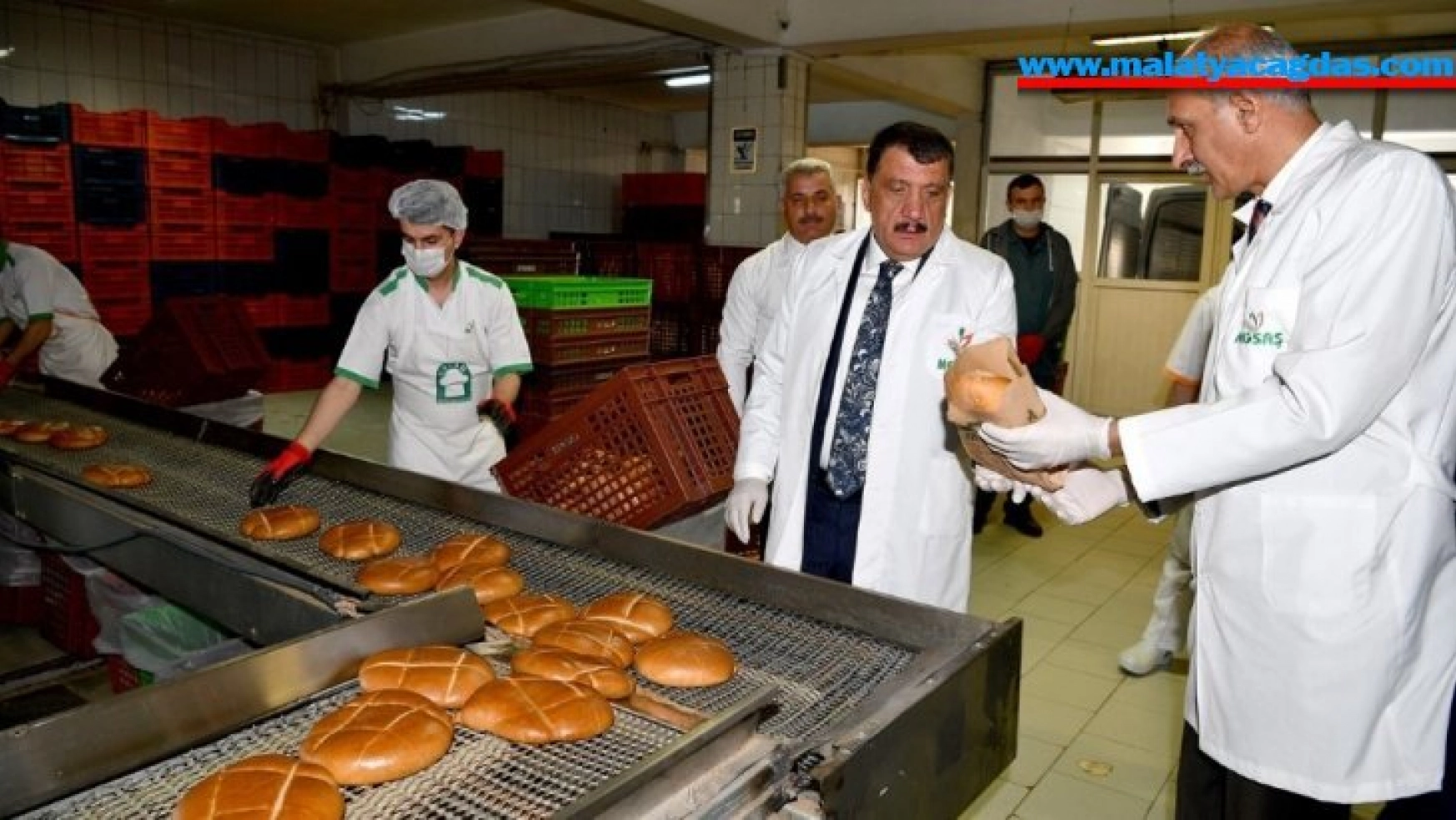 Gürkan'dan ekmek fabrikasına  ziyaret