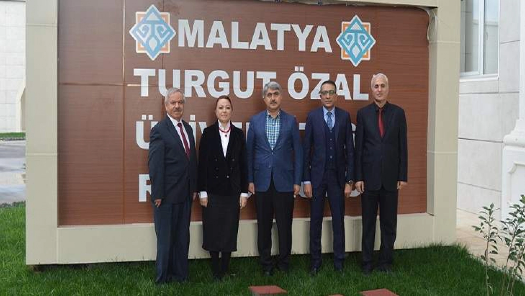 Adalet Bakan Yardımcısı Menteş'ten Turgut Özal Üniversitesi'ne ziyaret