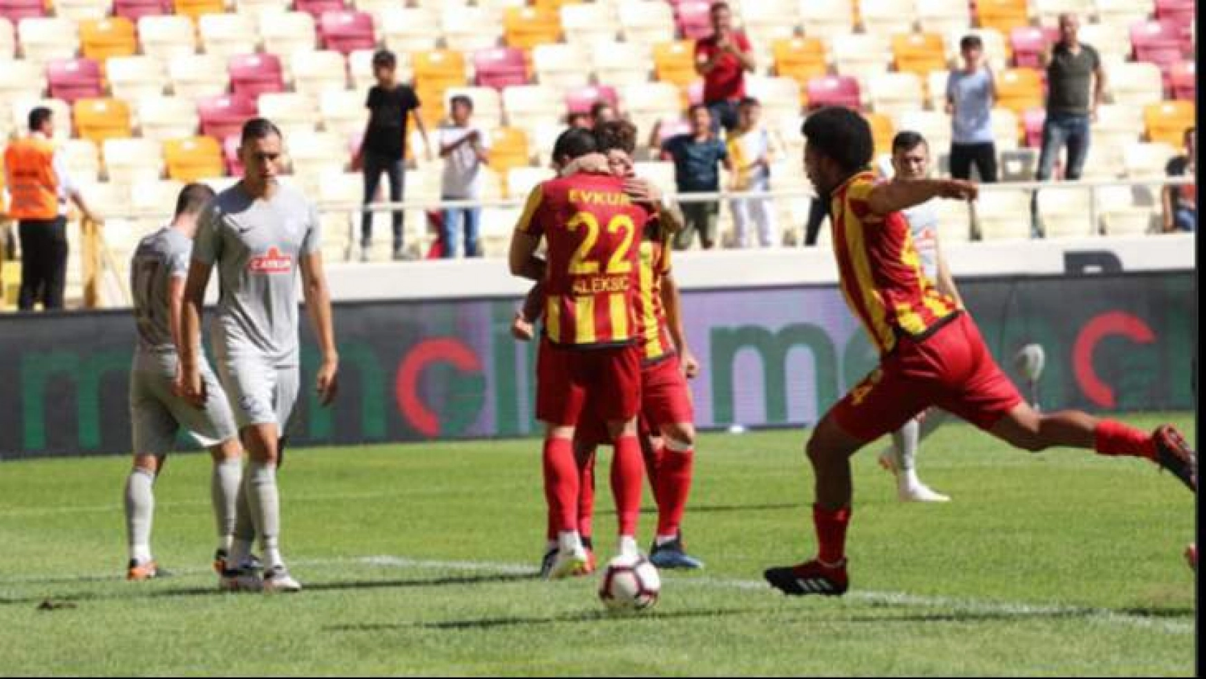 Yeni Malatyaspor'un 'yenileri' göz dolduruyor