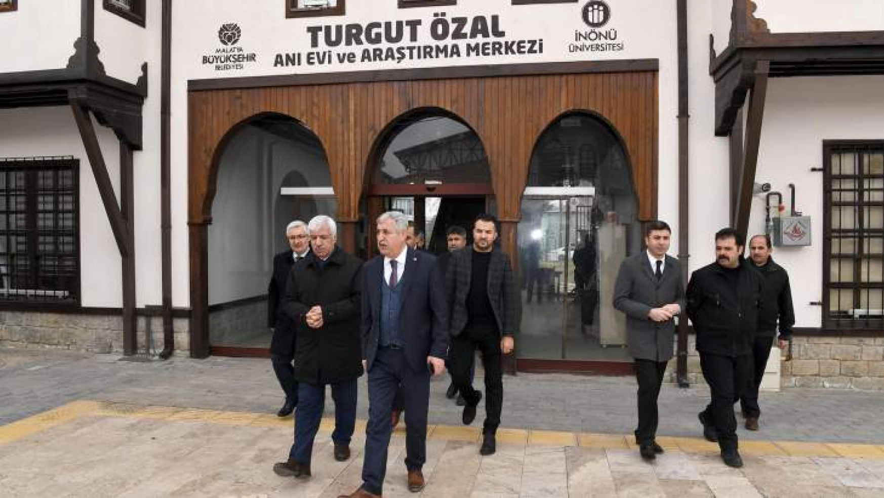 Başkan Polat, Turgut Özal Anı Evi ve Araştırma Merkezini Ziyaret Etti