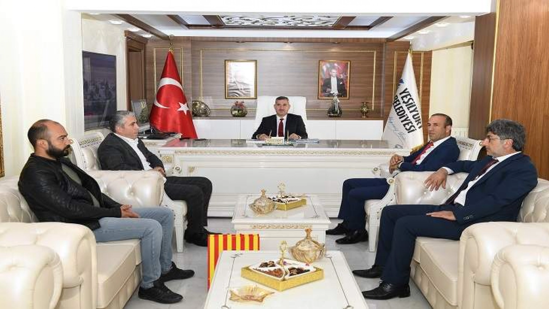 Başkan Çınar, Evkur Yeni Malatyaspor Kulüp Yönetimini Ağırladı