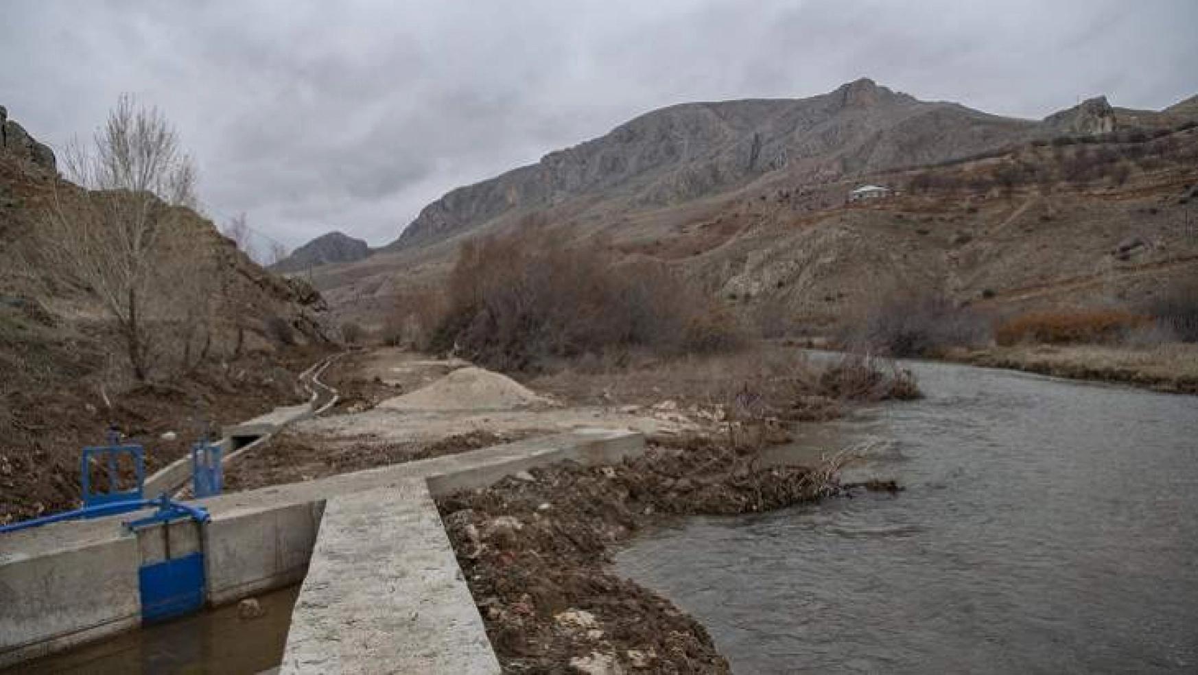 Maski'den Kuluncak Kızılhisar'a4 Km'liksulama Kanalı