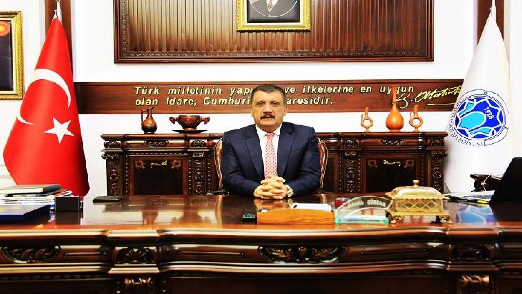 Başkan Gürkan'ın 24 Kasım Öğretmenler Günü Mesajı