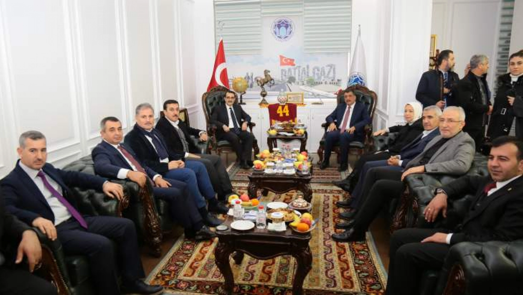 Enerji Ve Tabii Kaynaklar Bakanı Dönmez, Başkan Gürkan'ı Ziyaret Etti