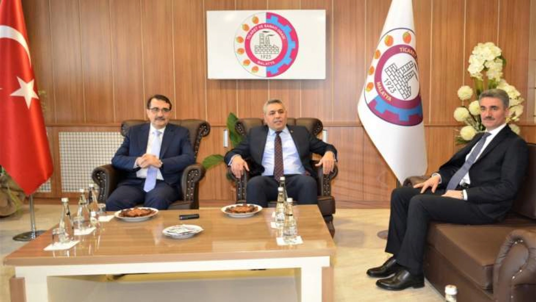 Enerji ve Tabii Kaynaklar Bakanı Dönmez, Malatya'da
