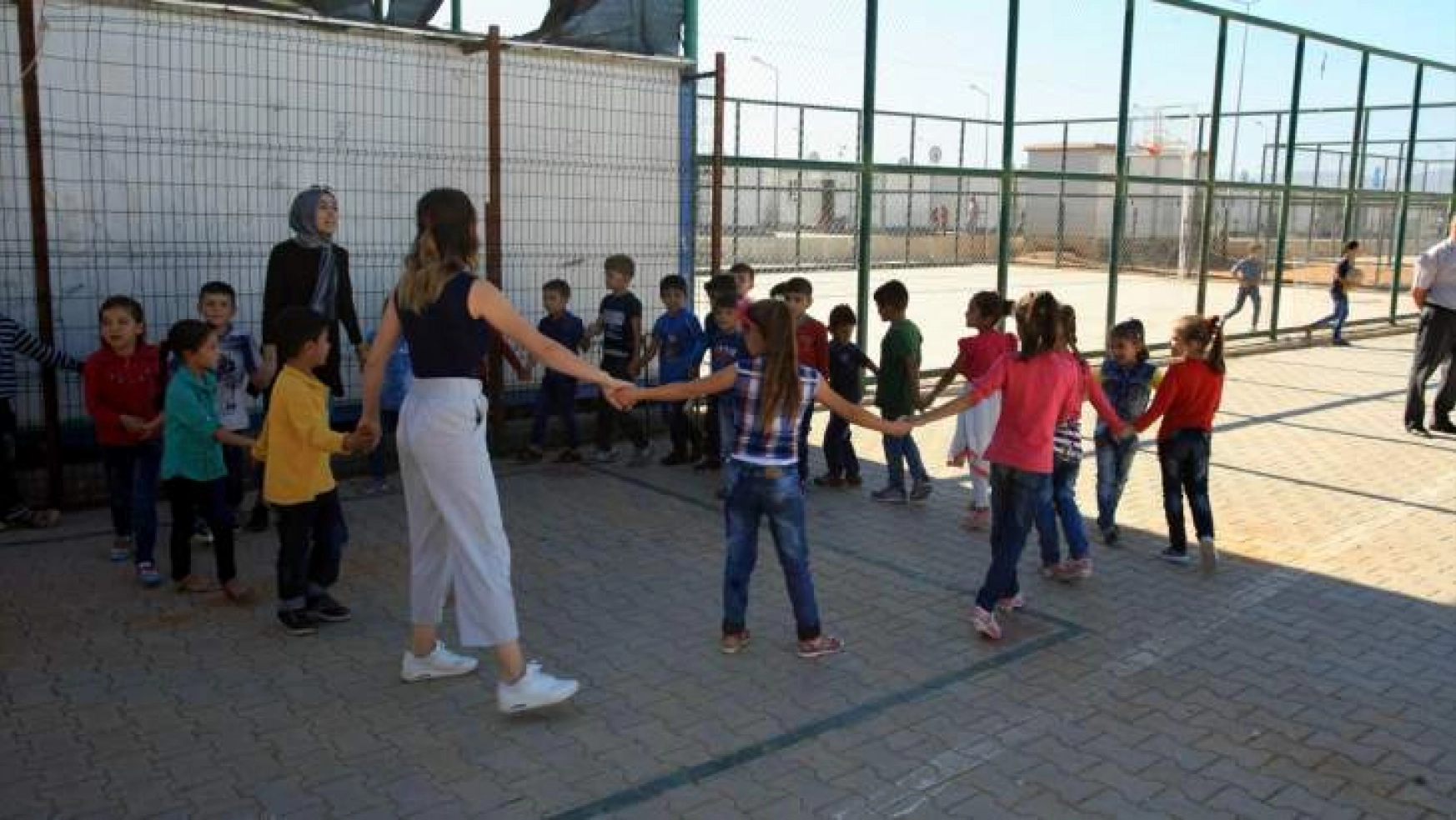 Savaşın çocukları Türkiye'de geleceğe umutla bakıyor