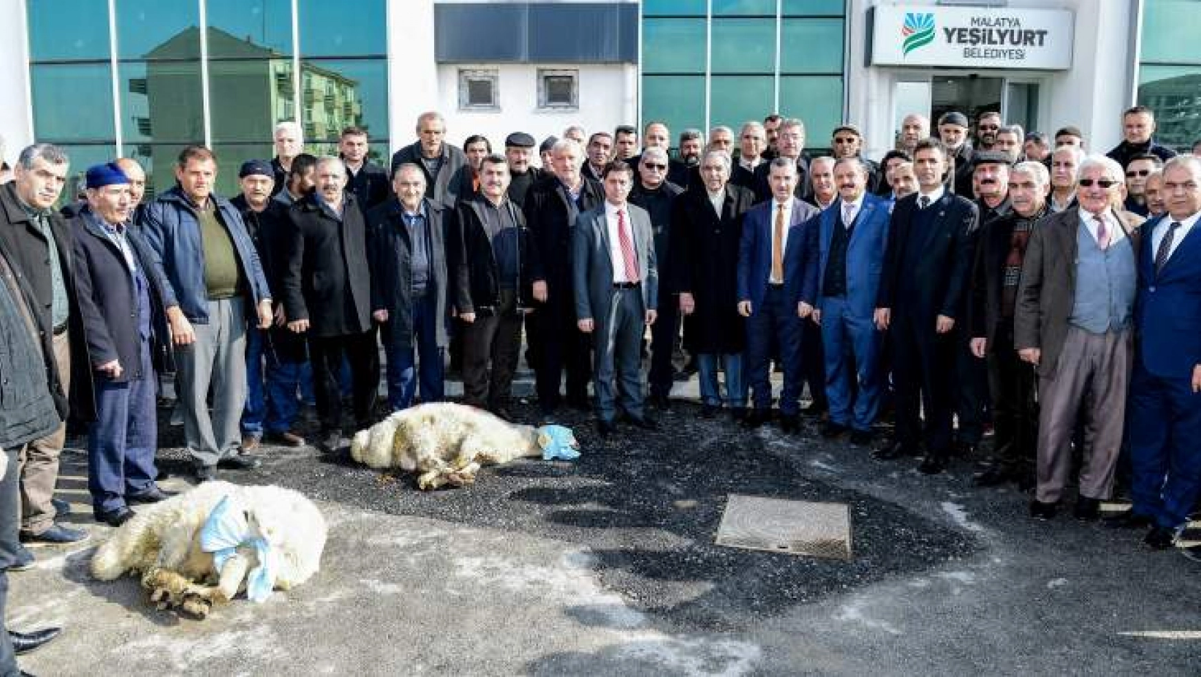 Yeşilyurt'lu Muhtarlardan Belediye Başkanı Mehmet Çınar'a Tam Destek