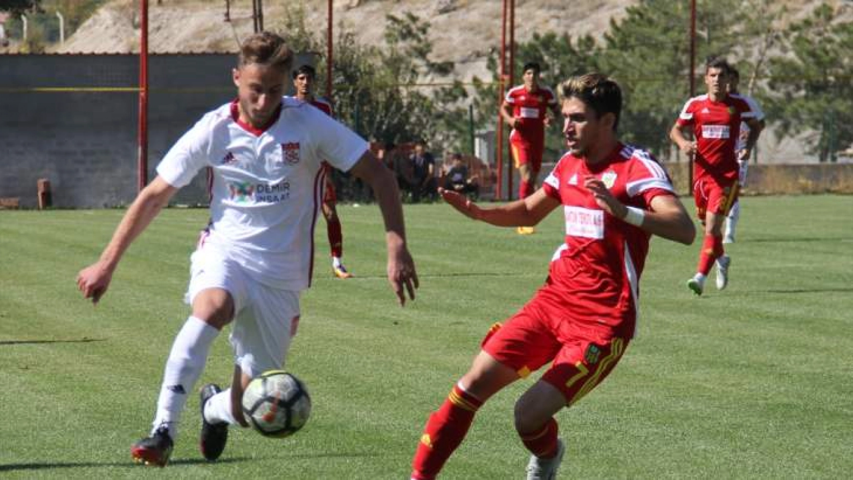 Gençler Demir Grup Sivasspor: 2-1 Mağlup Etti