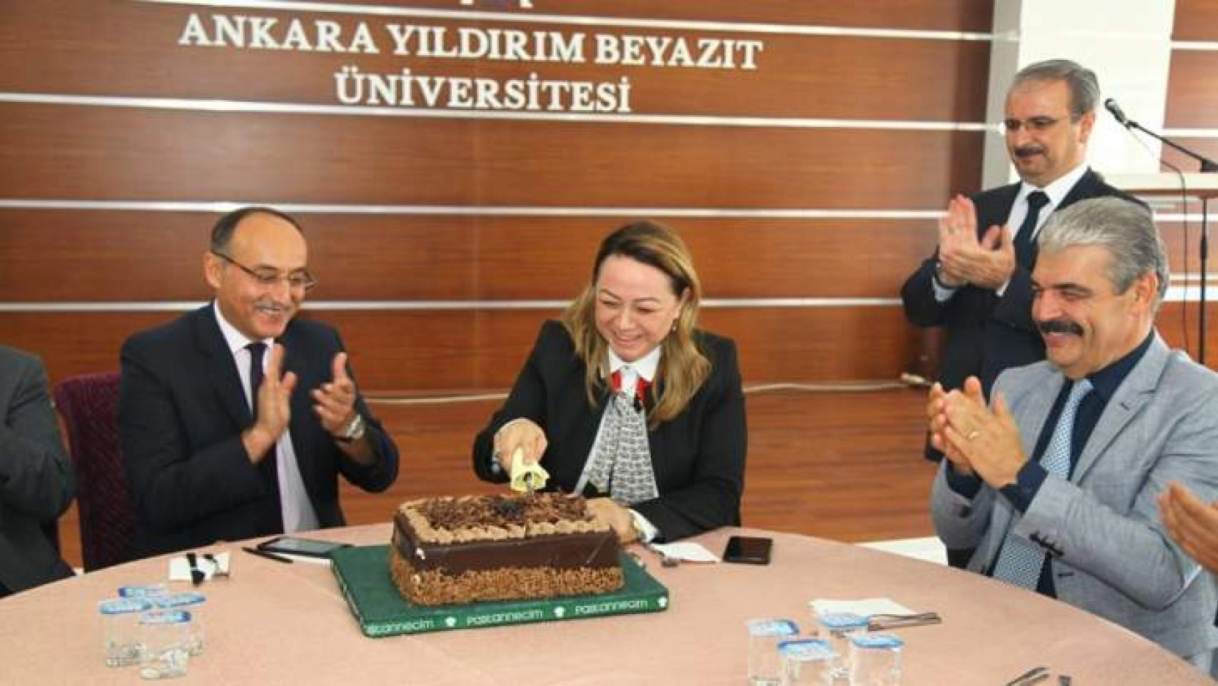 Rektör Prof. Dr. Karabulut için AYBÜ'de veda töreni düzenlendi
