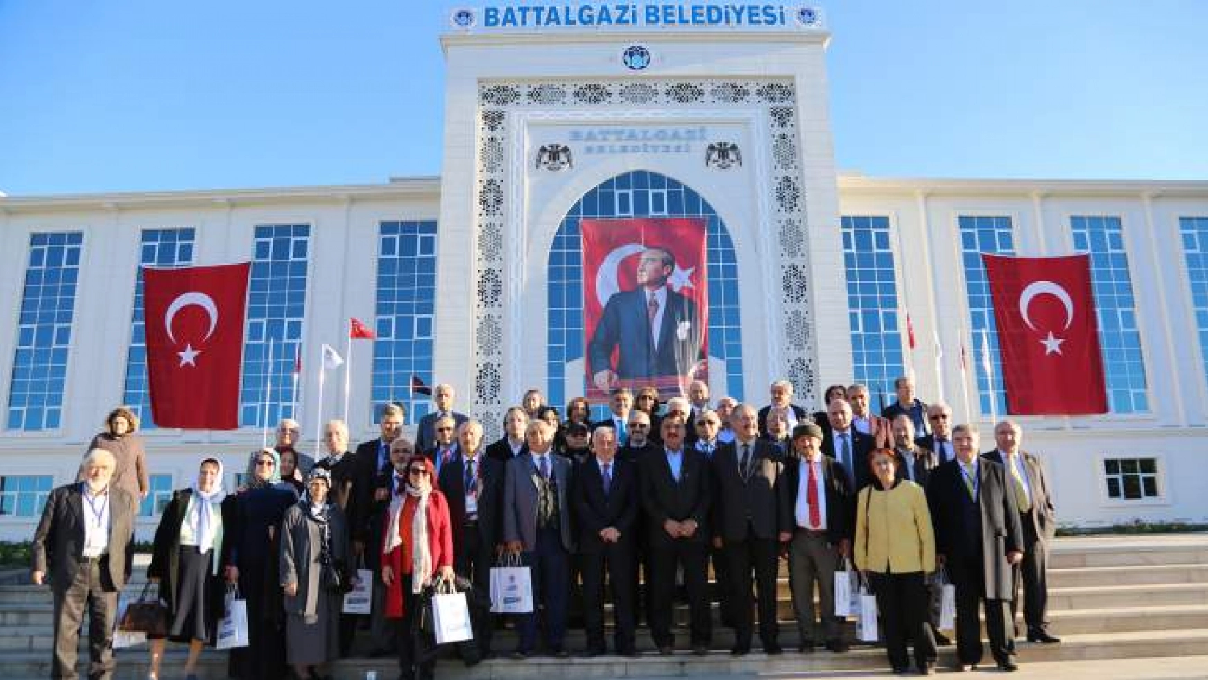Başkan Gürkan, Aydınlar Ocağı Akademisyenleri İle Bir araya Geldi