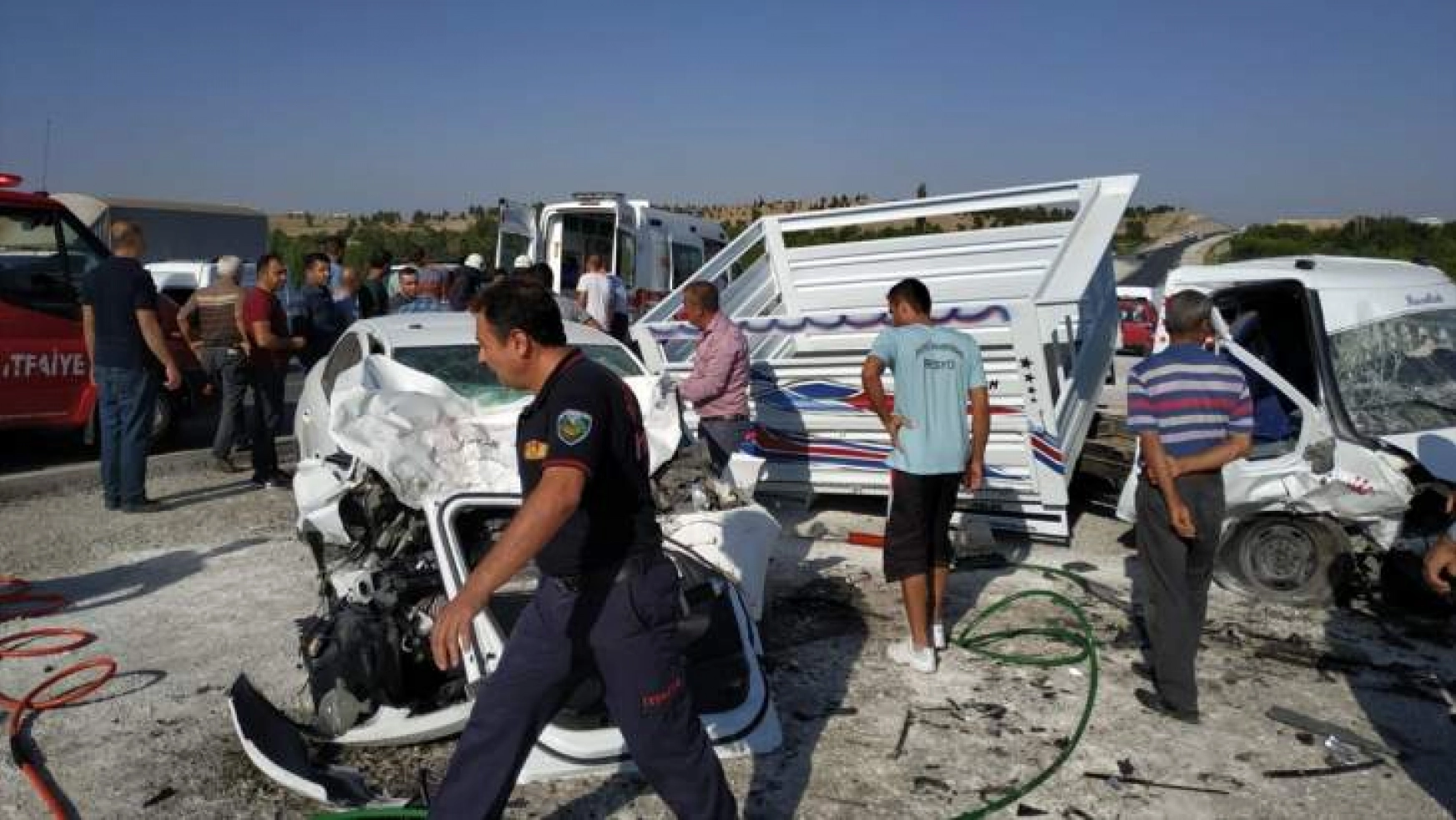 Malatya'da otomobille kamyonet çarpıştı: 1 ölü, 1 yaralı