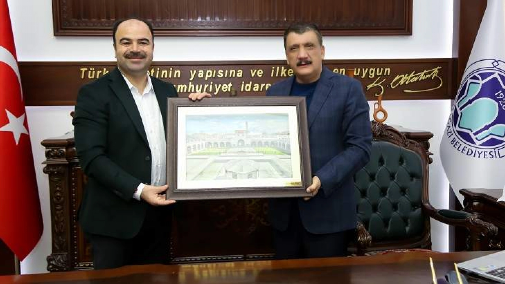 Şanlıurfa Büyükşehir Belediye Başkanı Çiftçi, Başkan Gürkan'ı Ziyaret Etti