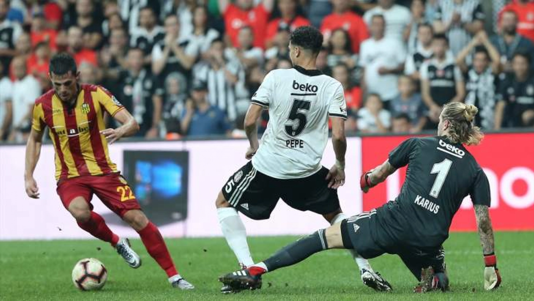 Beşiktaş karşılaşmayı 2-1 kazandı.
